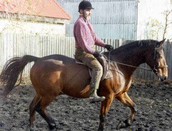 Richard Albert riding a horse